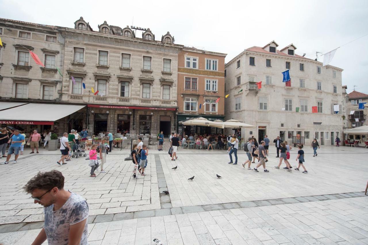 Piazza Square City Top Centre Apartments Split Exterior photo
