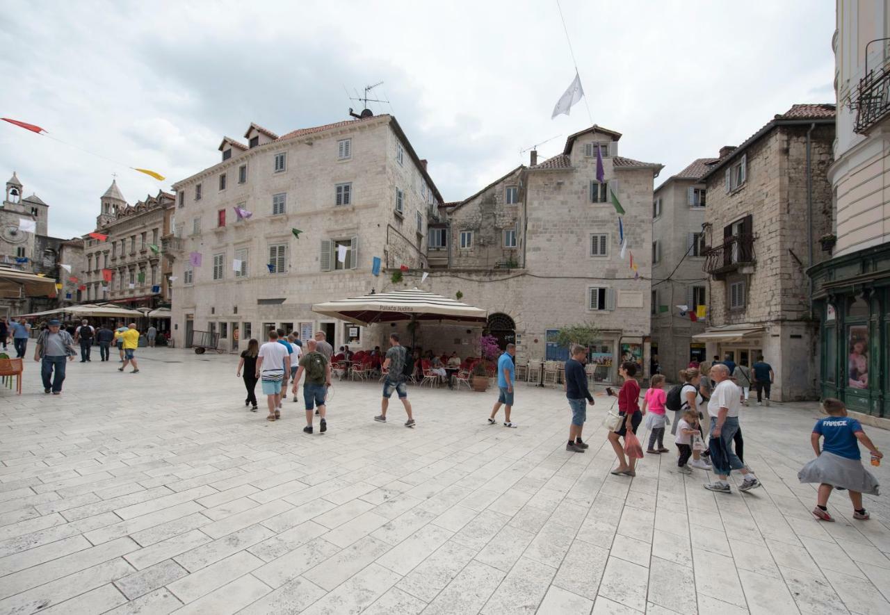 Piazza Square City Top Centre Apartments Split Exterior photo